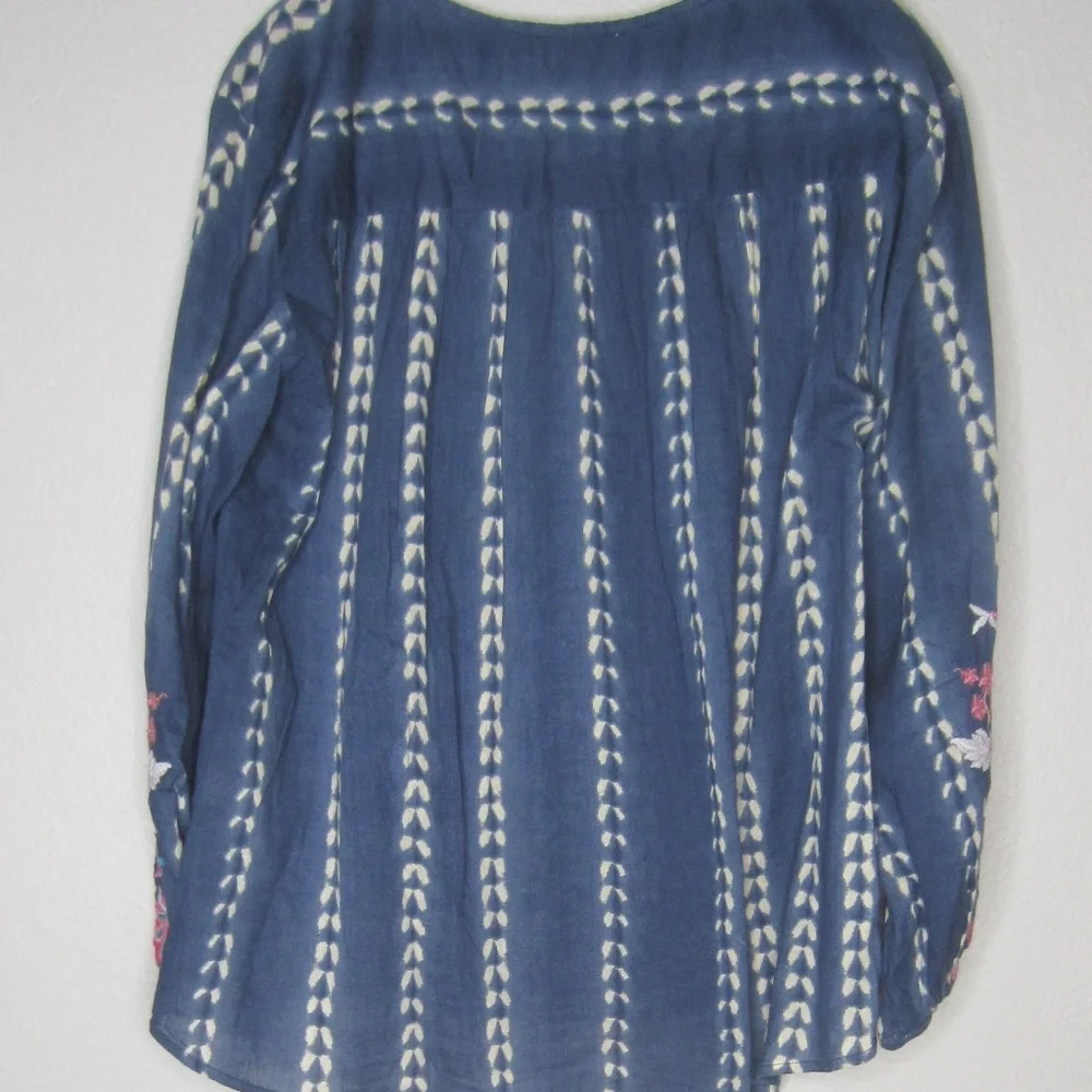 Sundance Joy in Beauty Blue Tie Dye Print Embroidered Floral Top -  Size medium - Picture 4 of 6